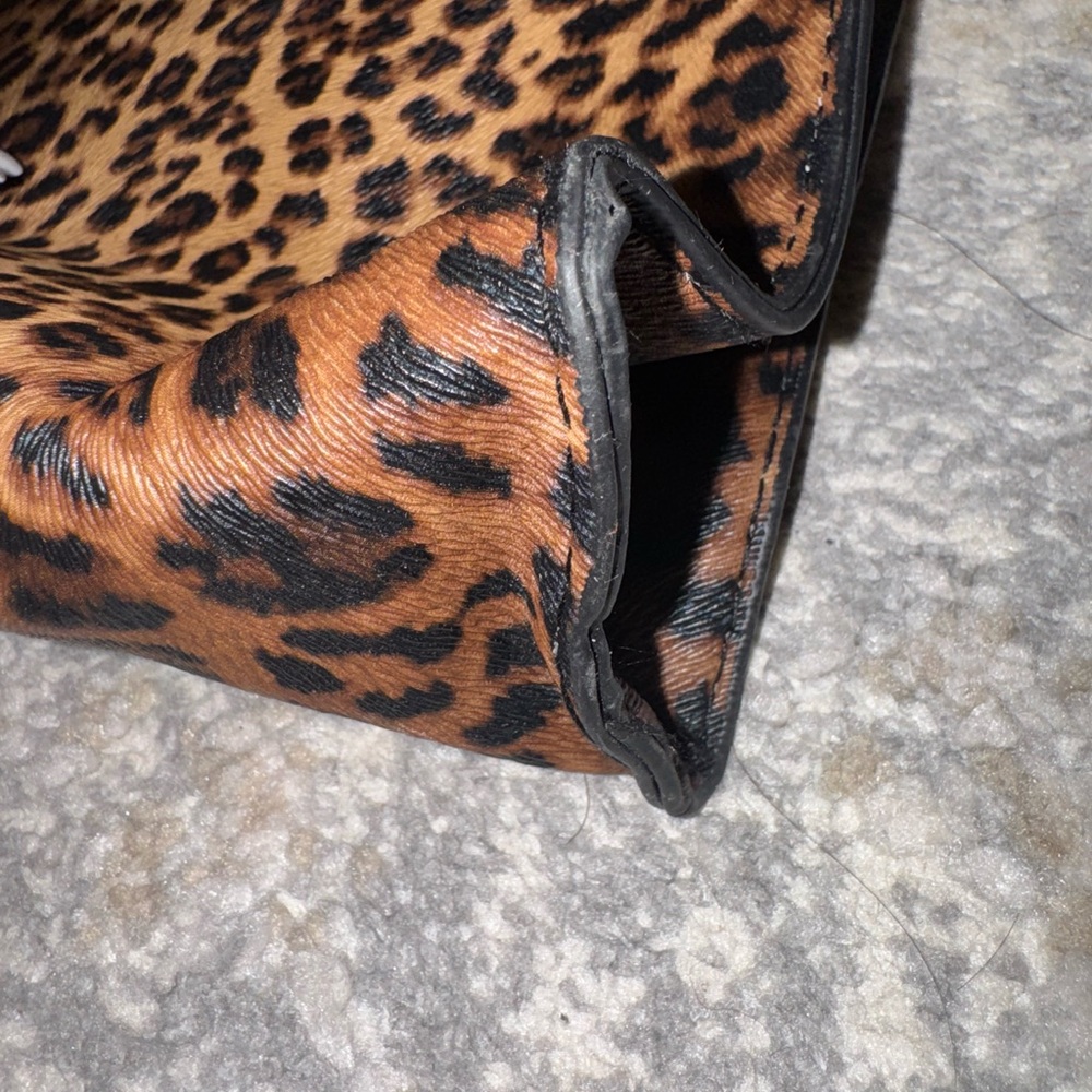 Leopard Print Shoulder Bag - Picture 3 of 7